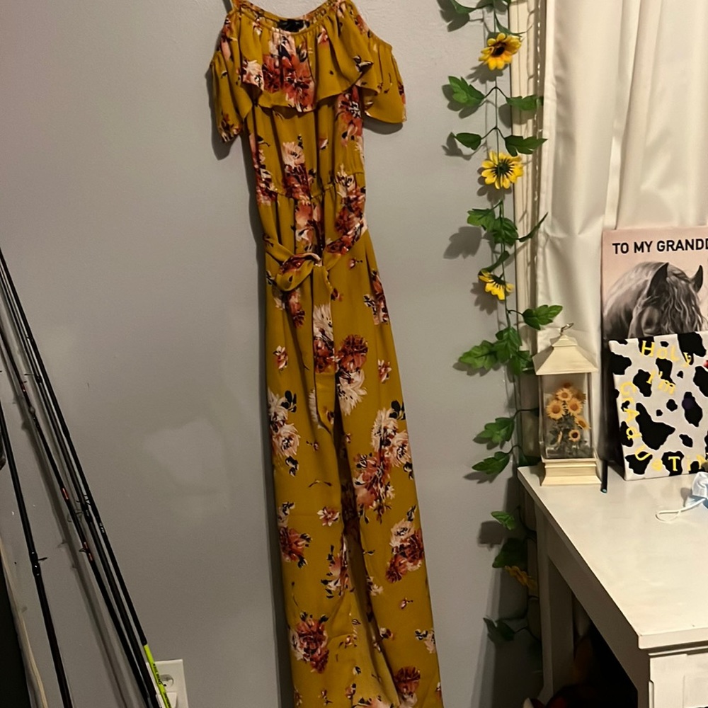 high low floral romper, size medium, brand is as u wish